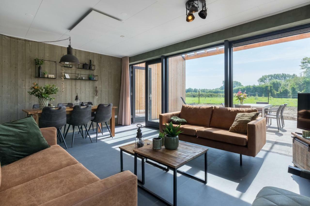 Welcome In - Vakantiehuis 6 En 12 Personen, Vroondijk In Vrouwenpolder Exterior photo